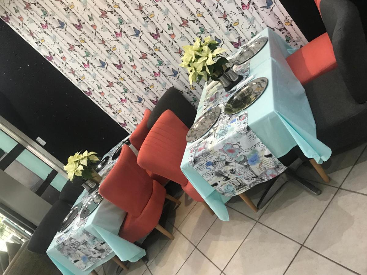 非洲天堂机场休闲酒店 伯诺尼 外观 照片